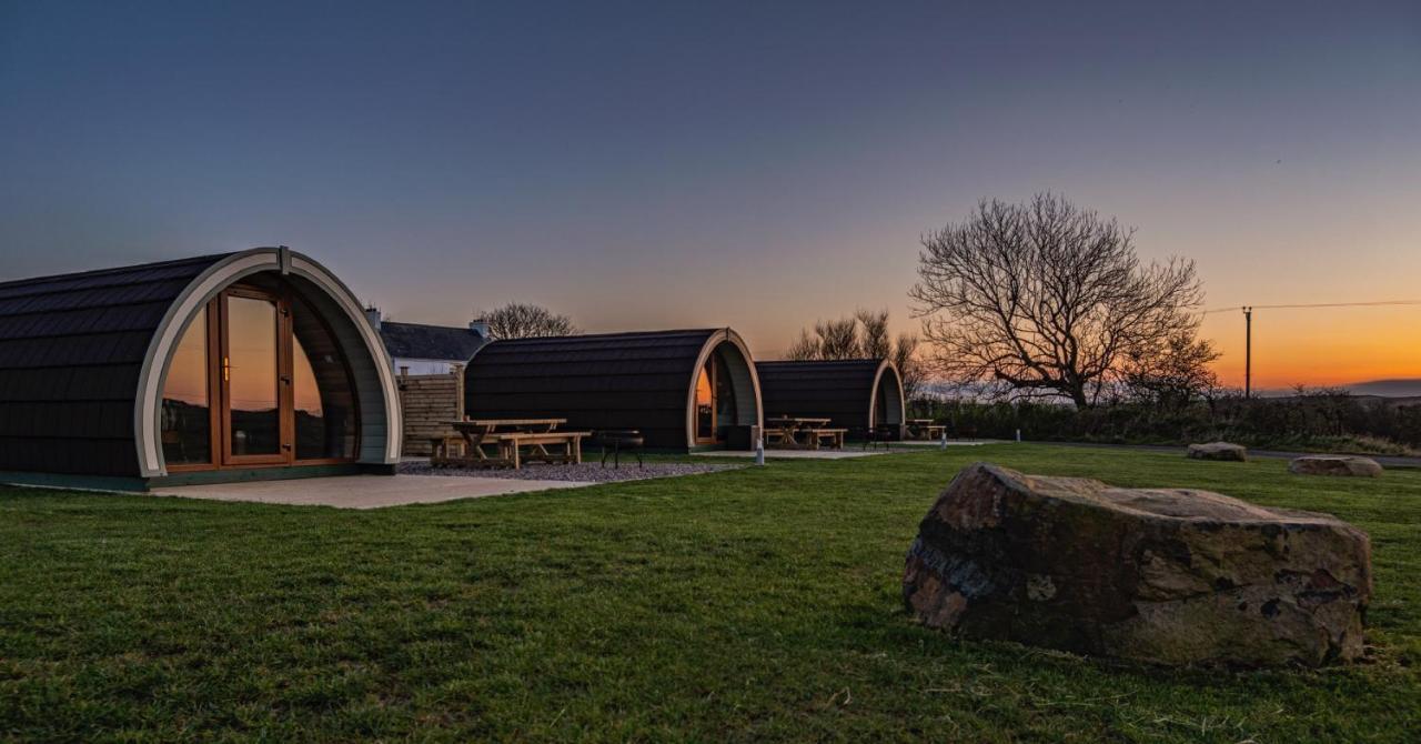 Causeway Country Pods Hotel Bushmills Exterior photo